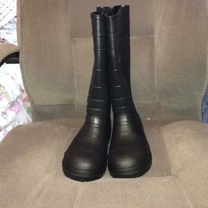 Men or women rubber boots